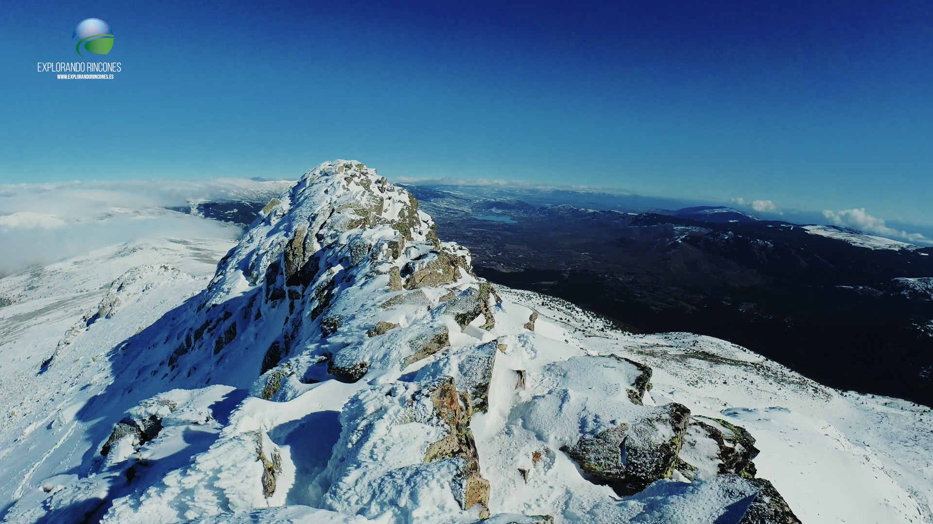 Cresta de Claveles invernal: una travesía alpina en el corazón de Guadarrama